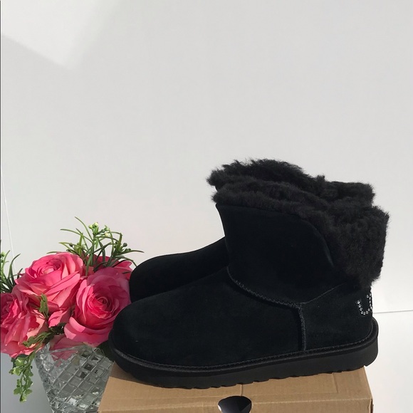 UGG Classic Bling Mini Boots - Picture 3 of 7